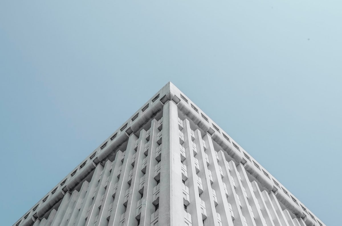 病例激增暂停两周？俱乐部操碎心 英超没这打算